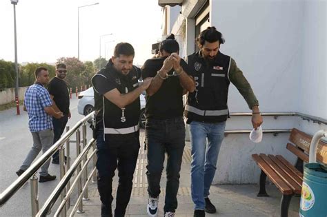 A­d­a­n­a­­d­a­ ­1­2­ ­g­ö­z­a­l­t­ı­